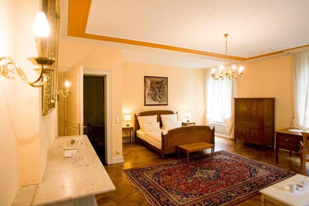 Wallerfangen Hotel Restaurant Villa Fayence חדר תמונה